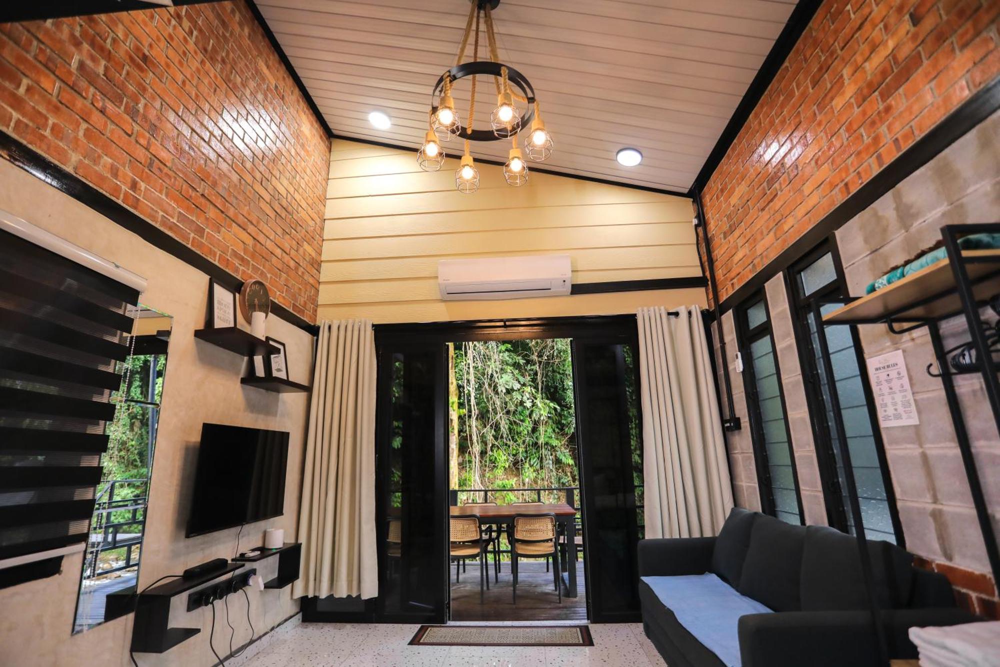 Casa Damai Janda Baik - Riverview Tiny House Bentong Luaran gambar