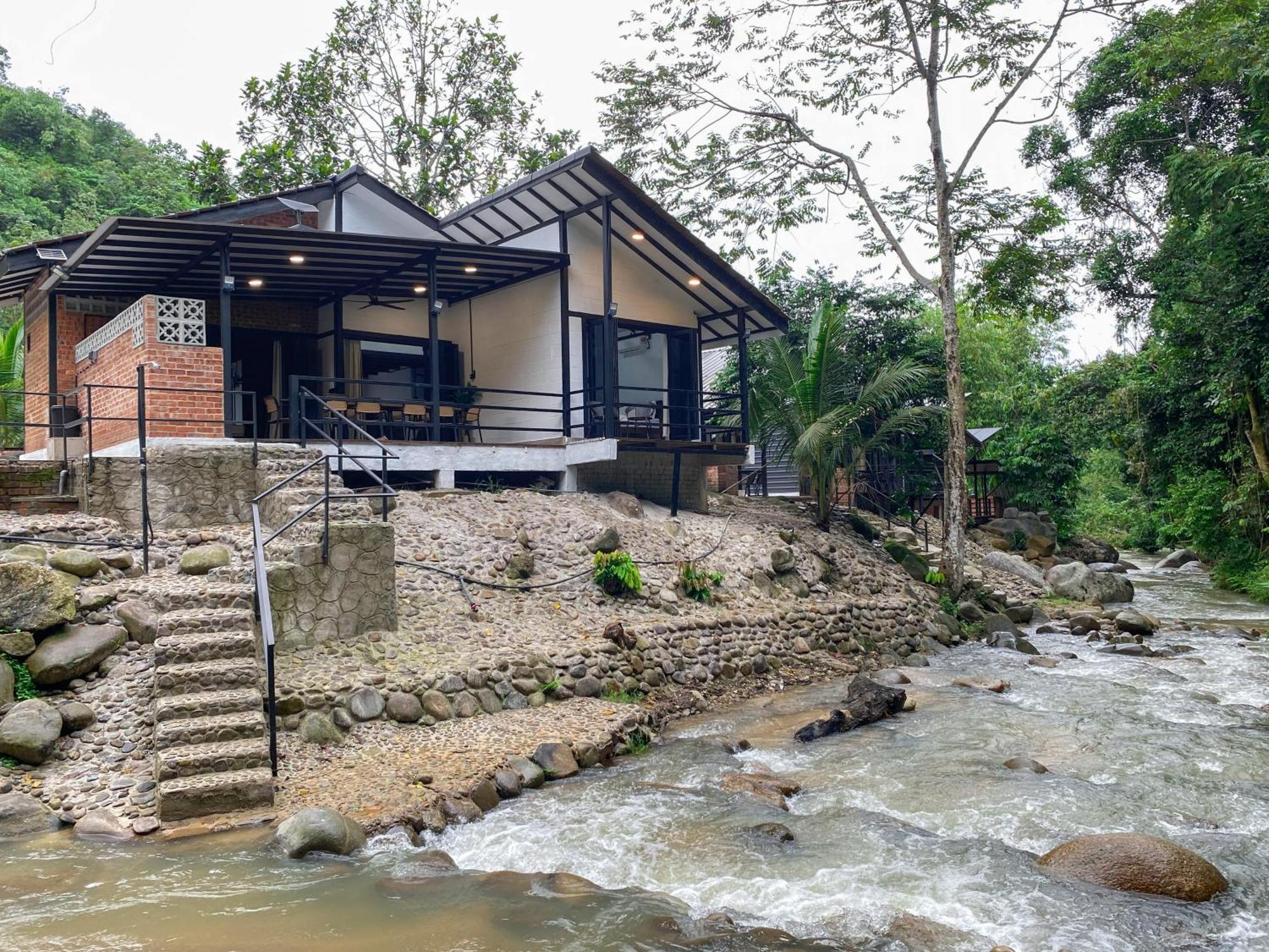 Casa Damai Janda Baik - Riverview Tiny House Bentong Luaran gambar