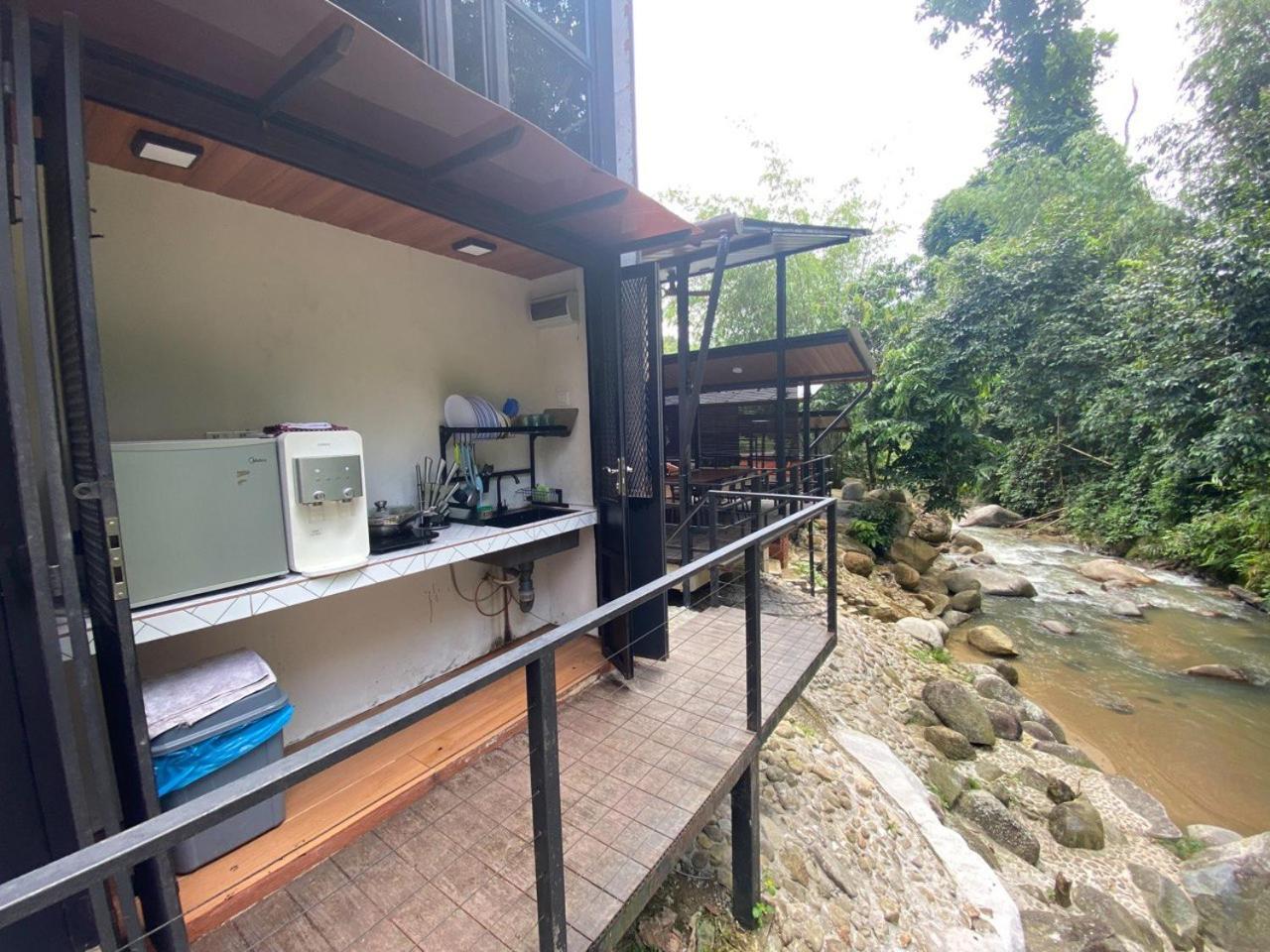 Casa Damai Janda Baik - Riverview Tiny House Bentong Luaran gambar